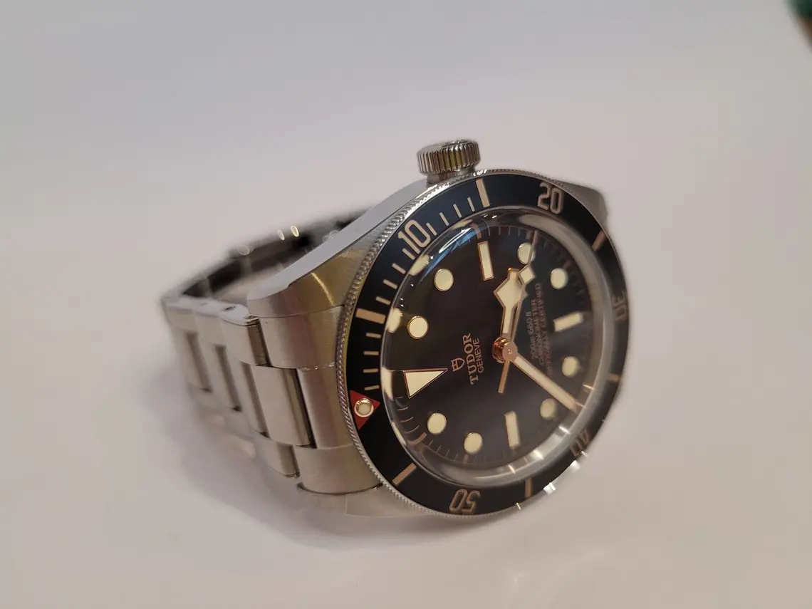 Tudor BB 58 Left.jpg