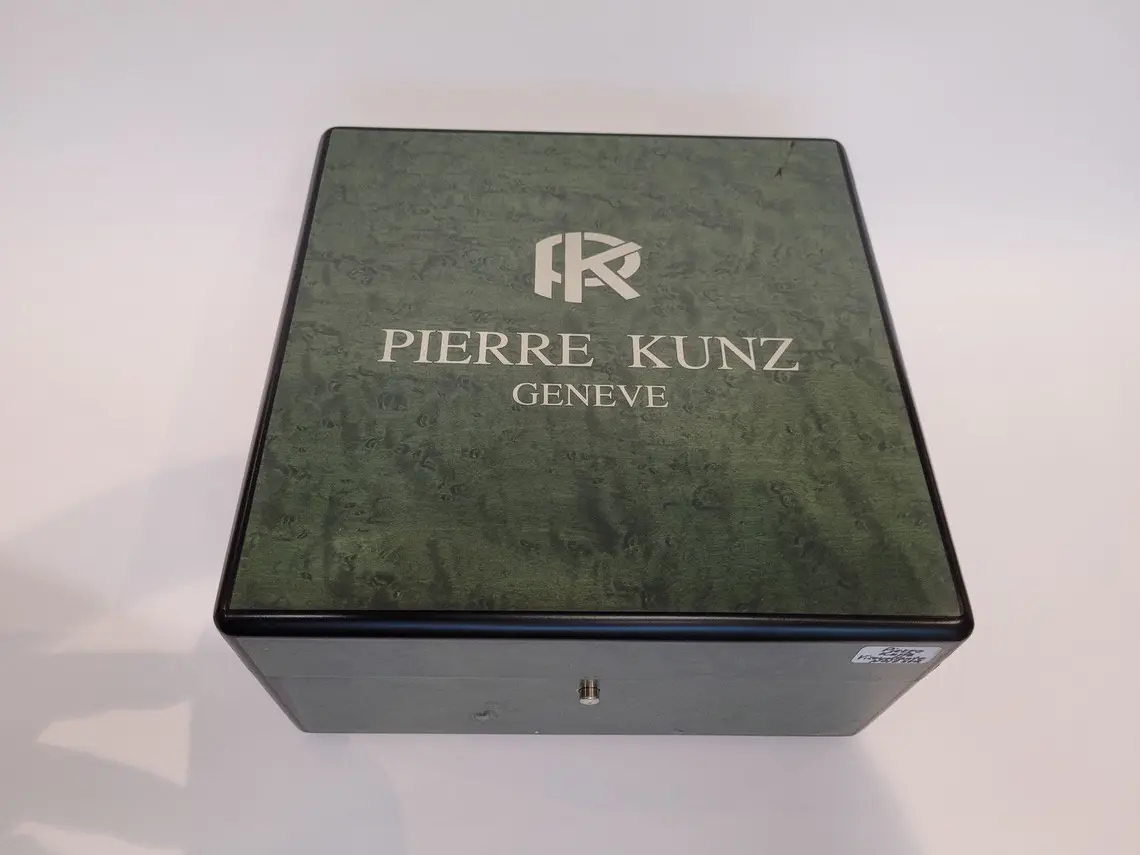 Pierre Kunz Virevoltante Retrograde Spirit of Challenge Original box.jpg