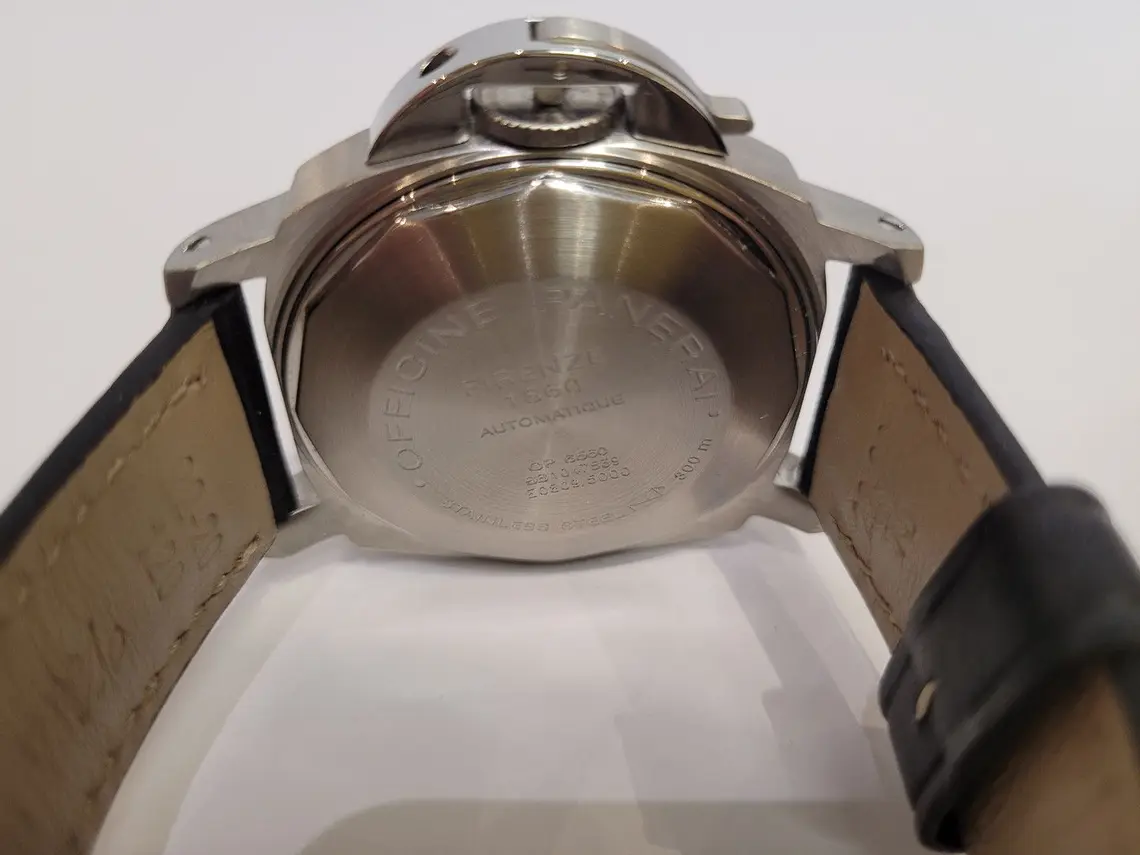 Panerai Luminor Marina 40mm Case back.jpg